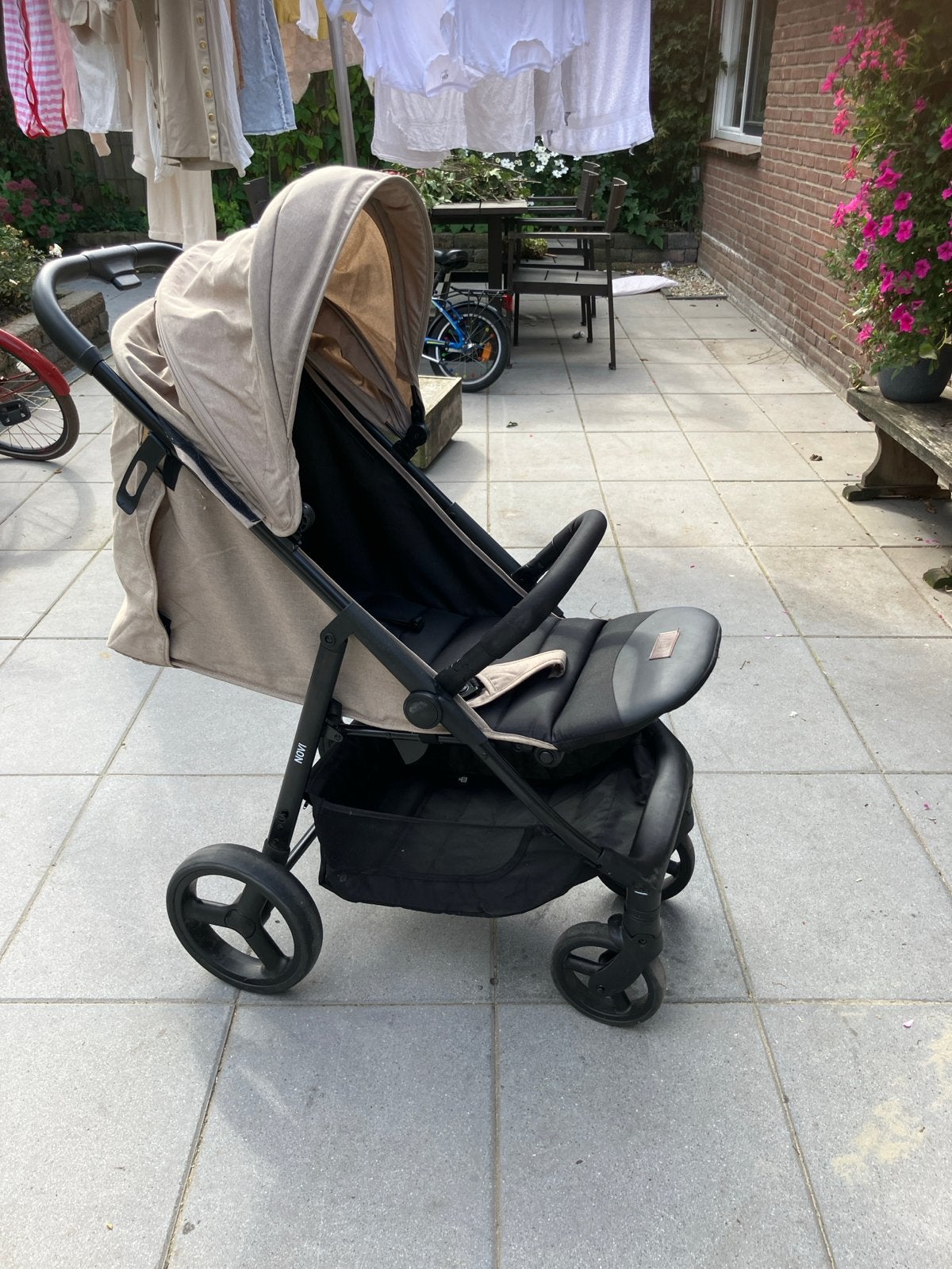 Novi kinderwagen - Zo goed als nieuw, Ophalen of Verzenden, Zo goed als nieuw, Kinderwagen, Overige merken