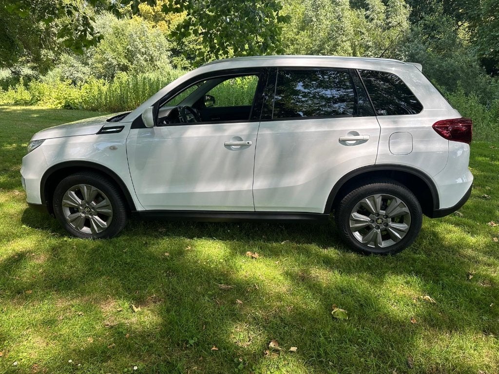 Suzuki Vitara 1.0 Boosterjet Select Automaat, Zwart, 400 kg, Startonderbreker, 3 cilinders
