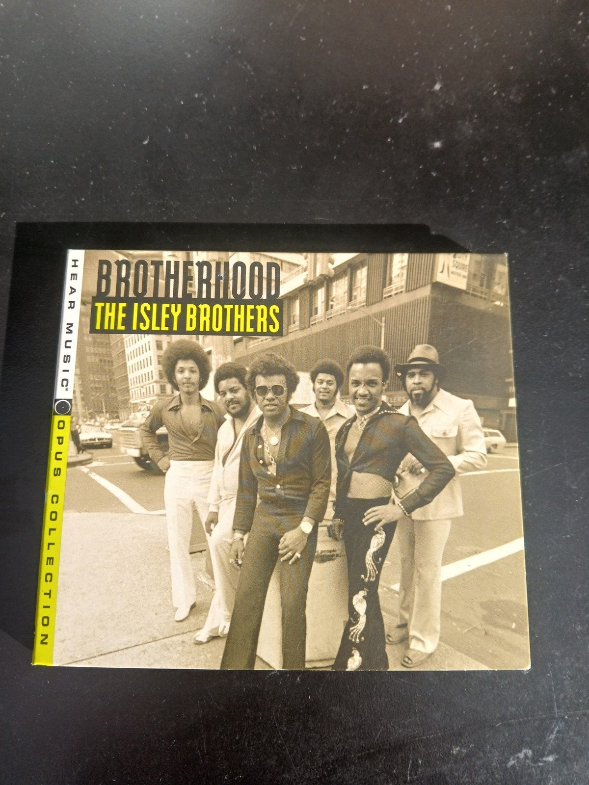 The Isley Brothers - Brotherhood (Opus Collection) CD, Cd's en Dvd's, Cd's | R&B en Soul, Ophalen of Verzenden, Gebruikt, R&B