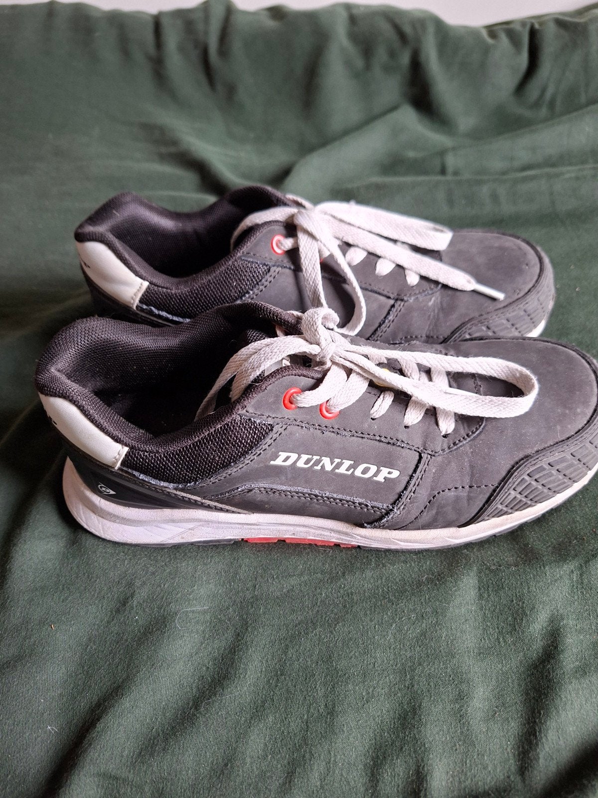 Nieuwe werkschoenen. Maat 41, Ophalen