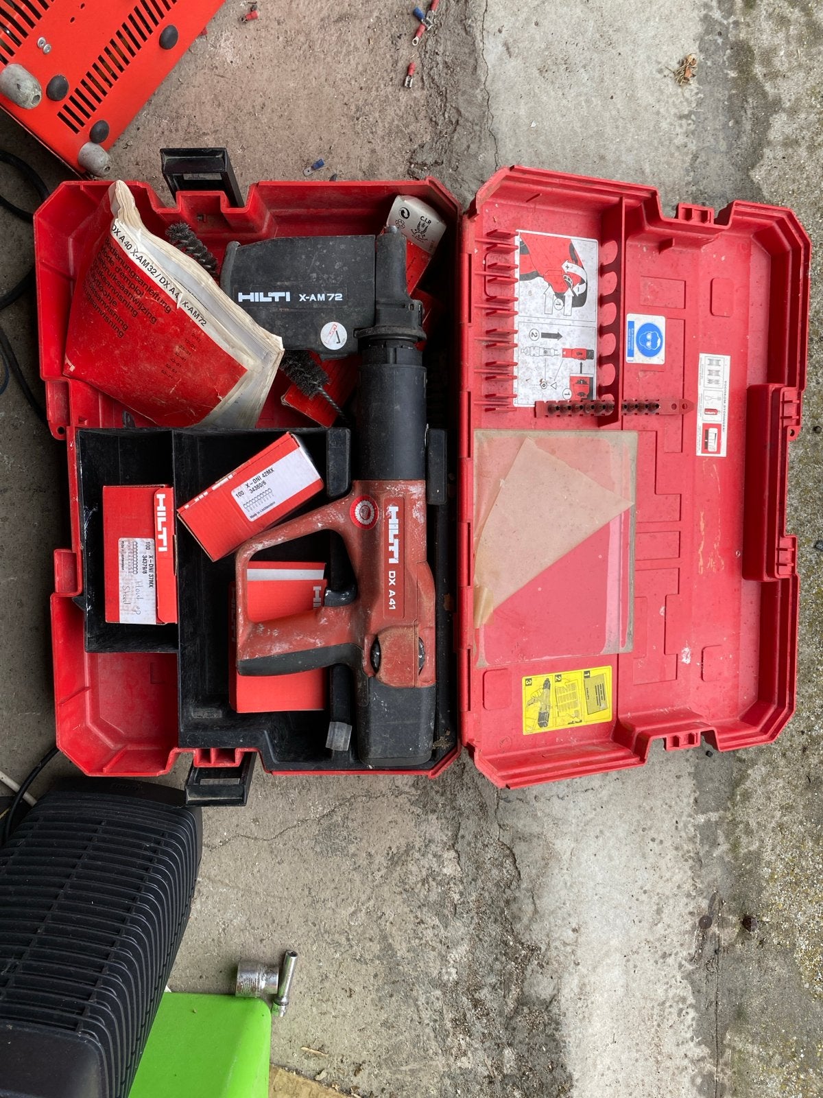 Hilti DX A41 Schiethamer met accessoires, Doe-het-zelf en Verbouw, Ophalen of Verzenden, Gebruikt, Overige typen