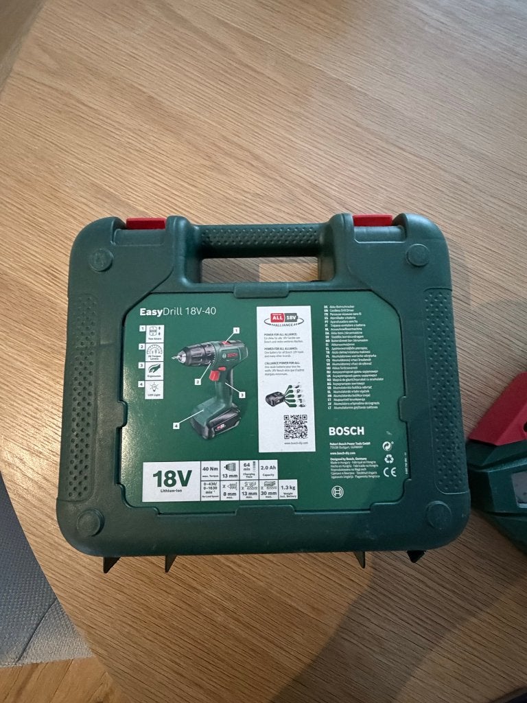 Bosch EasyDrill 18V-40 + Bosch X-Line Titanium 34-delig, Ophalen, Gebruikt, Boor- en Schroefmachine