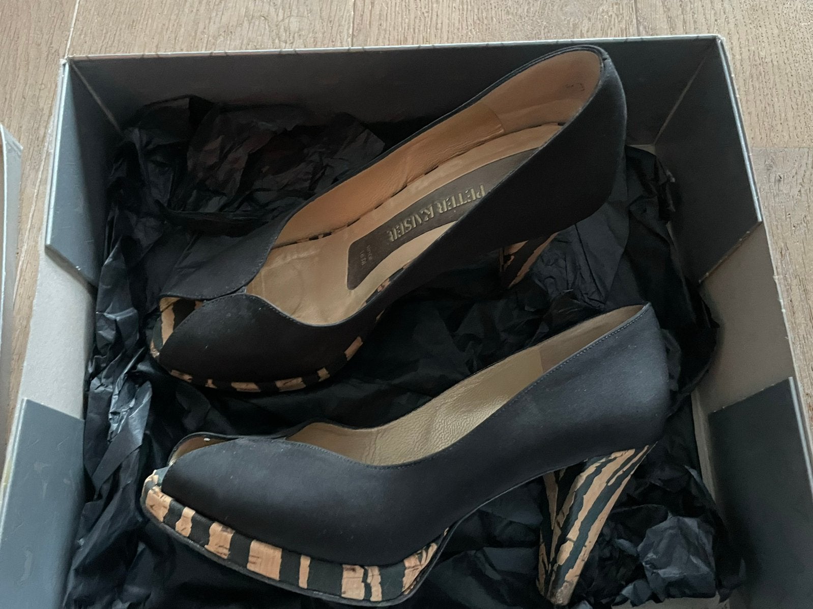 Pumps zwart tijger prent Peter kaiser maat 37, Ophalen of Verzenden, Zo goed als nieuw, Zwart