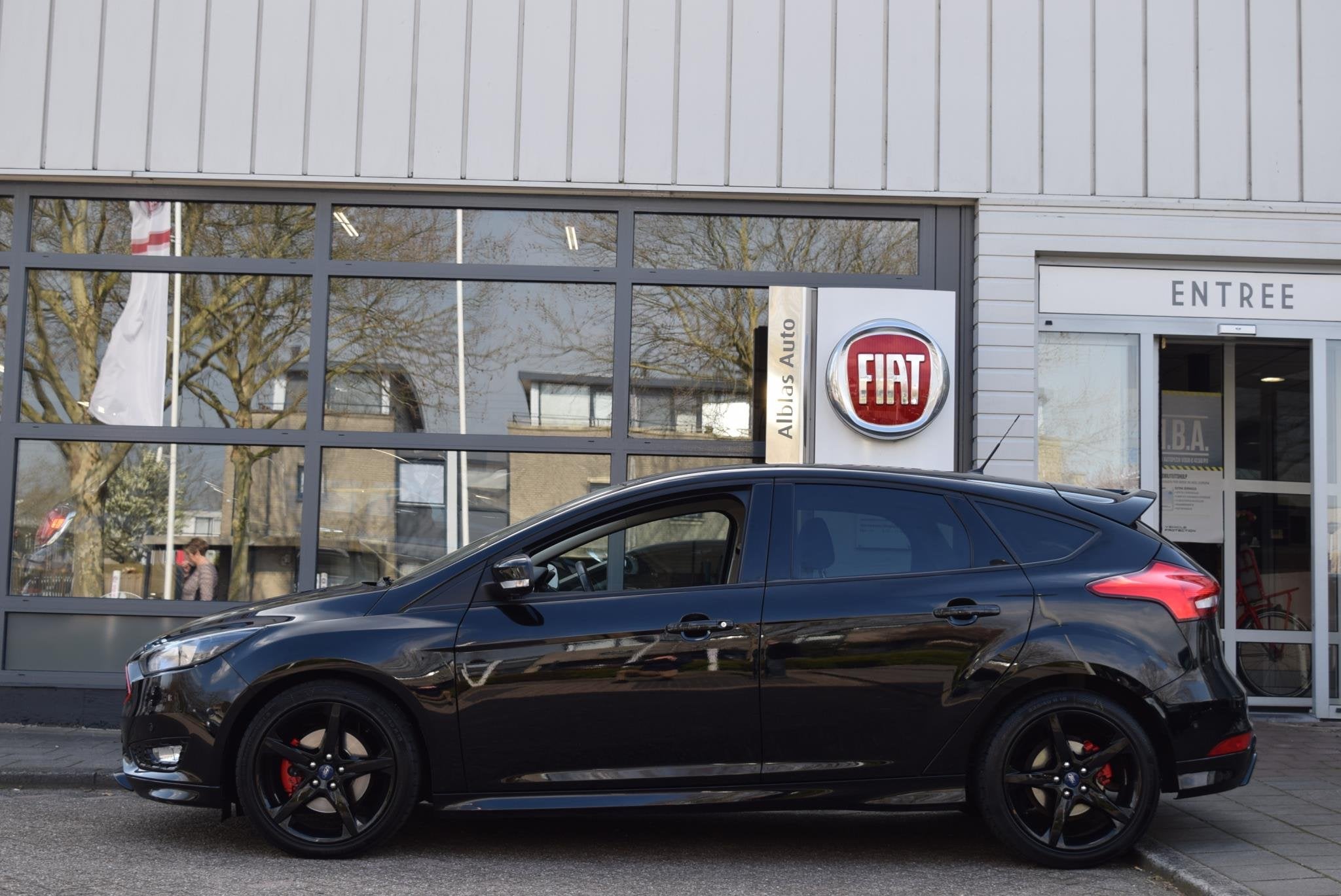 Ford Focus 1.5 Black Edition, Stof, 4 cilinders, 150 pk, Navigatiesysteem