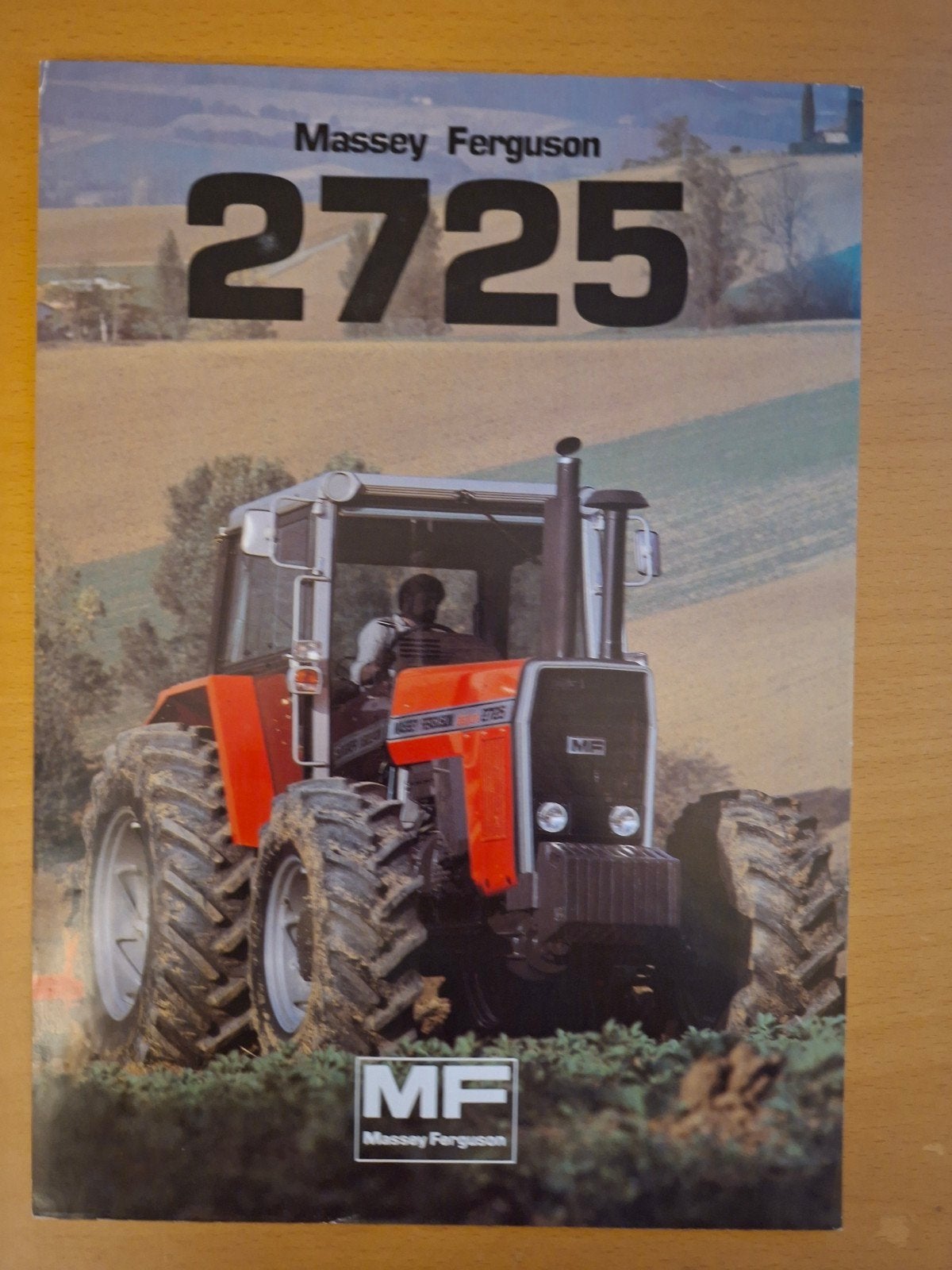 Folder Massey Ferguson MF 2725 Nederlandstalig, Ophalen of Verzenden, Gelezen, Tractor en Landbouw