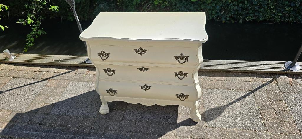 vintage buikkast met 3 lades, Ophalen