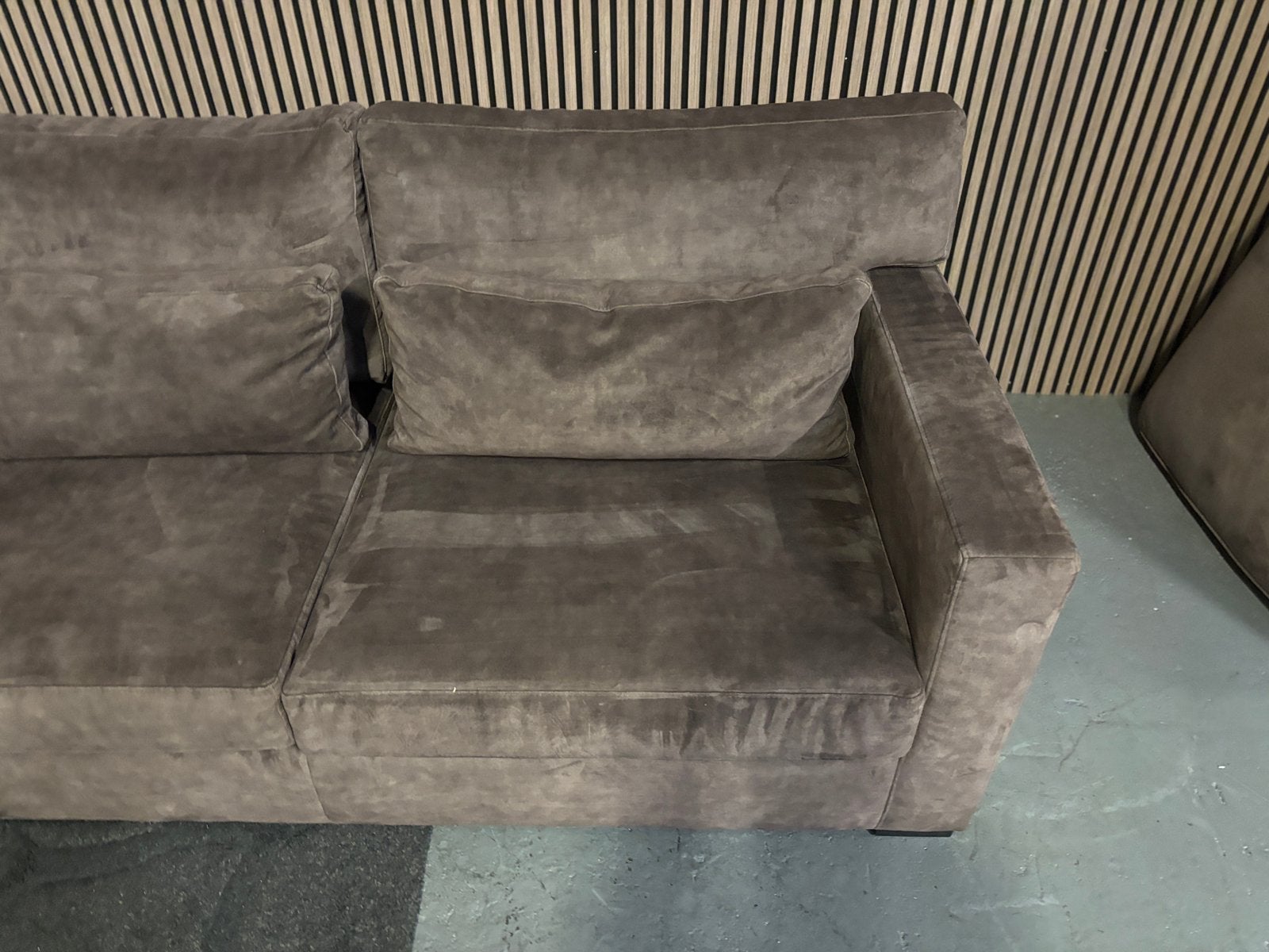 GRATIS LEVERING Velvet Hoekbank Bruin 380x230 GEREINIGD, 300 cm of meer, Ophalen of Verzenden, Zo goed als nieuw, 150 cm of meer
