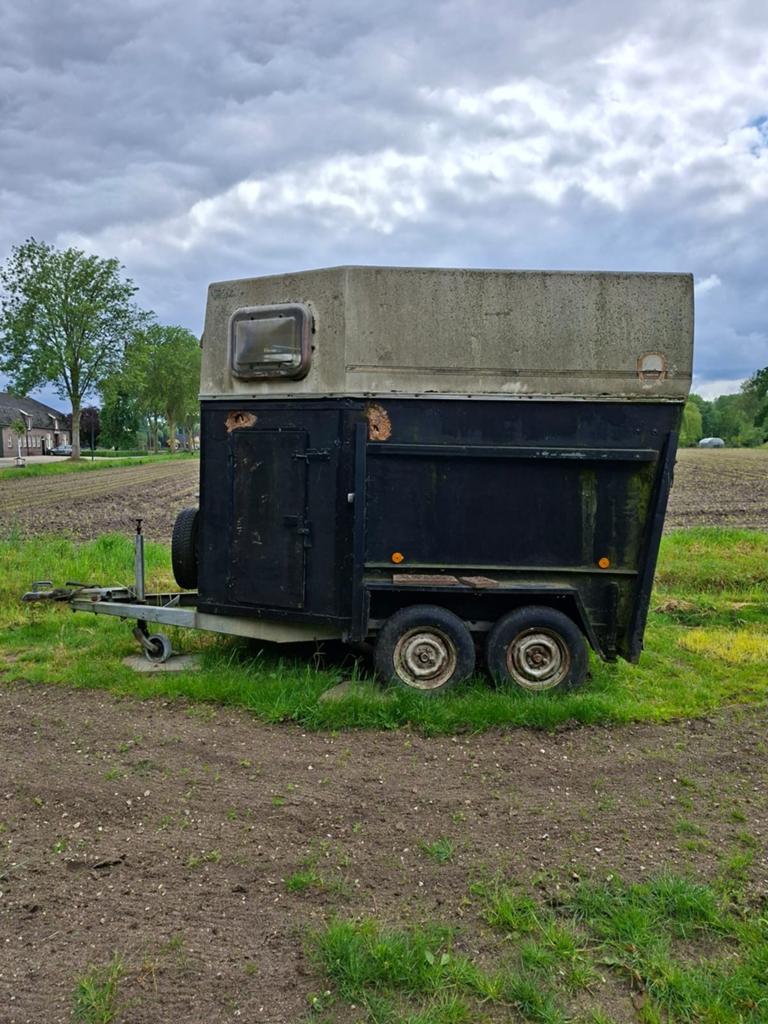 Paardentrailer opknapper, Ophalen, Gebruikt
