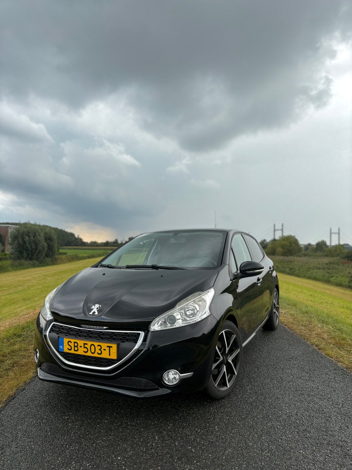 Peugeot 208 1.2 VTI 82PK 5-D 2013 | Nieuwe distributieriem, Voorwielaandrijving, Euro 5, Stof, 1199 cc