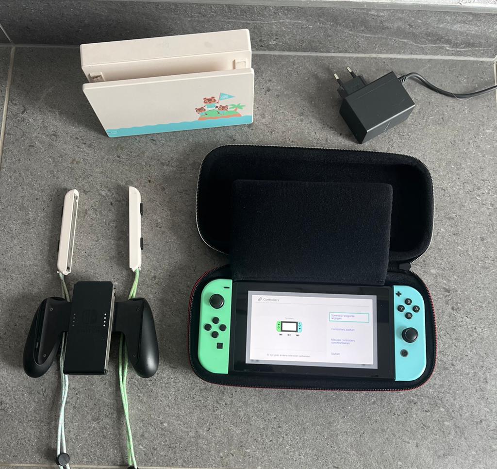 Nintendo Switch V2 Animal Crossing Edition | Nieuwstaat, Ophalen, Zo goed als nieuw, Met 2 controllers, Switch 2019 Upgrade