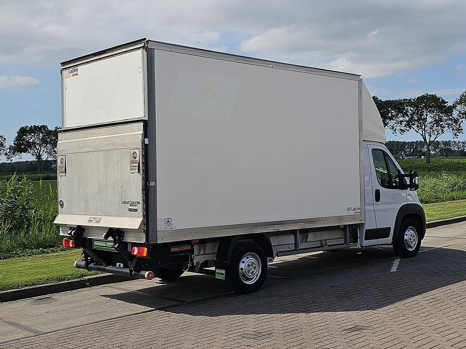 FIAT DUCATO 35 2.3 bakwagen laadklep!, Auto's, Bestelauto's, Gebruikt, Bedrijf, Navigatiesysteem, Zilver of Grijs