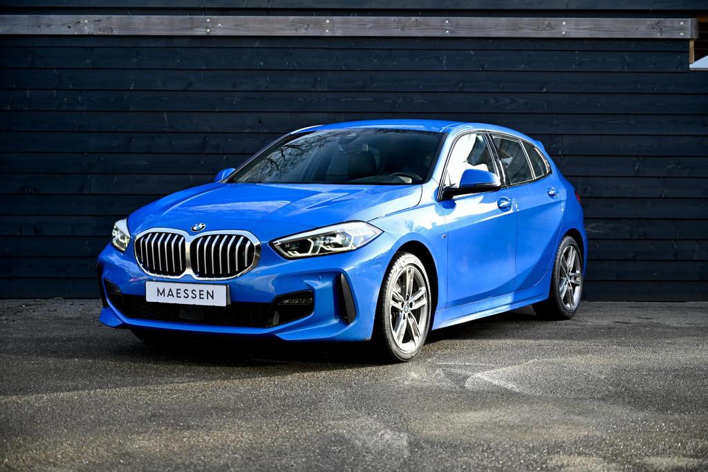 BMW 1-serie 118i High Executive Edition M Sport | BTW | ACC, Gebruikt, Blauw, Bedrijf, 3 cilinders