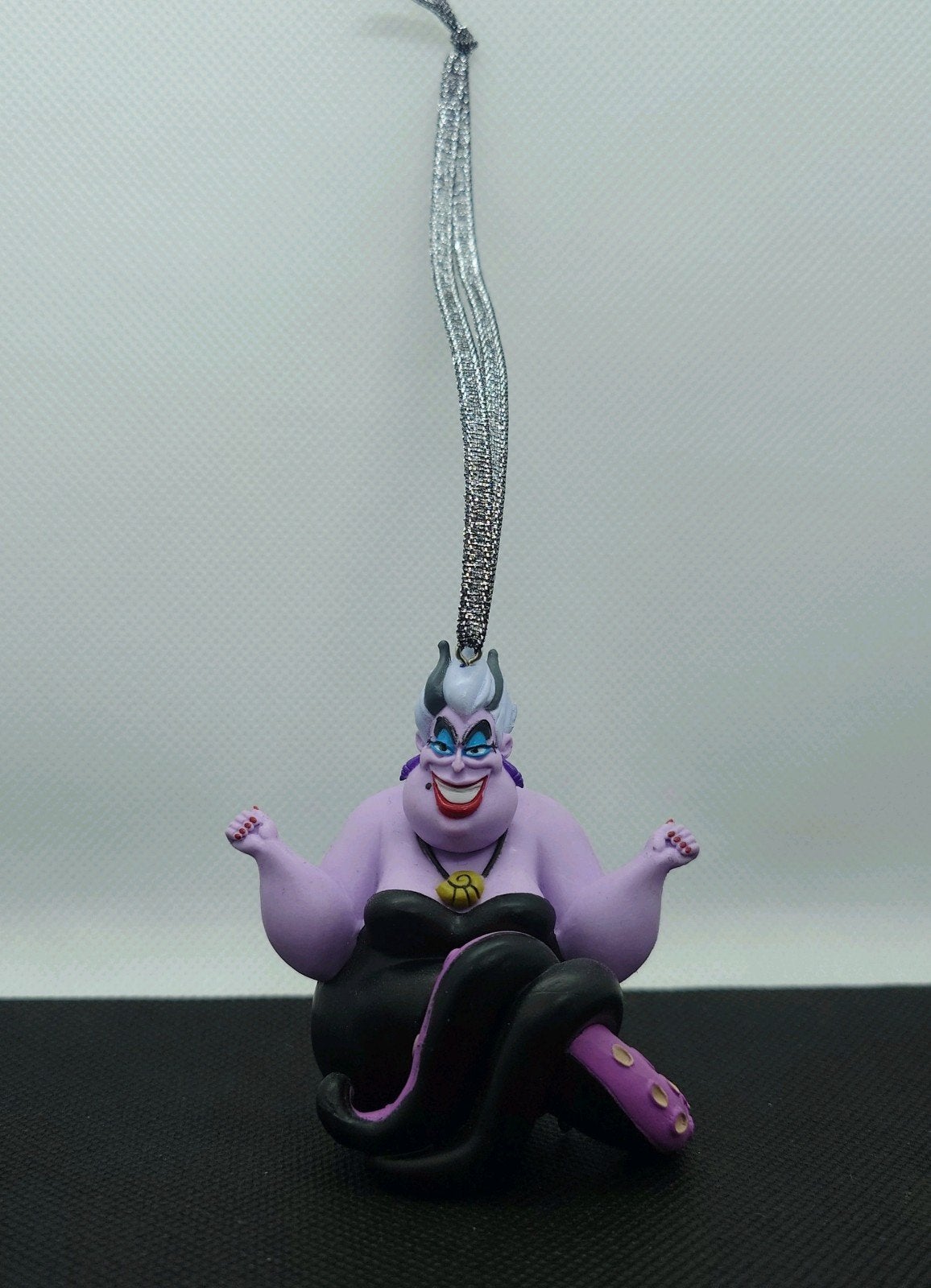 Disney Ursula Ariël kerst ornament hanger kerstbal, Ophalen of Verzenden, Pocahontas of Kl. Zeemeermin, Nieuw