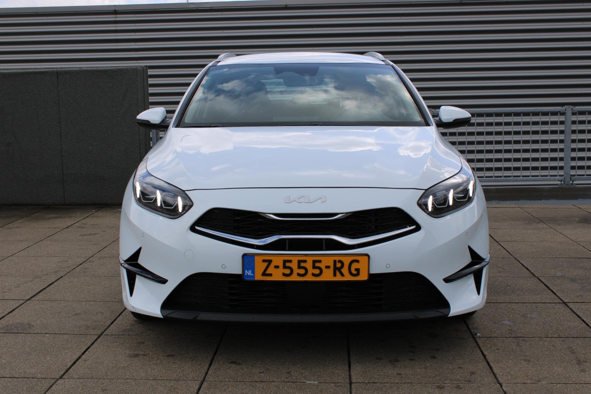 Kia Ceed Sportswagon 1.0 T-GDi DynamicLine NETTO DEAL! FAMIL, Gebruikt, Euro 6, Wit, Origineel Nederlands
