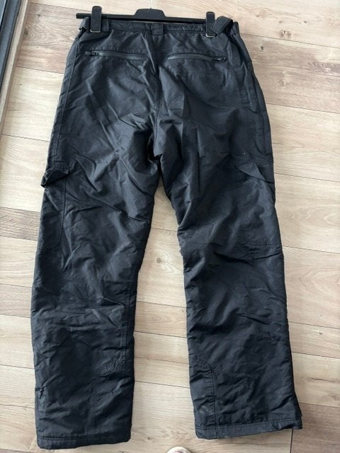 Zwarte skibroek/snowboardbroek - Maat M, Broek, Maat 42/44 (L), Ophalen of Verzenden, Gedragen