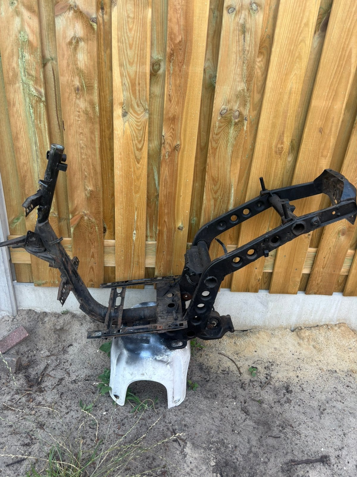 Piaggio typhoon 125cc frame, Ophalen, Zo goed als nieuw, Frame