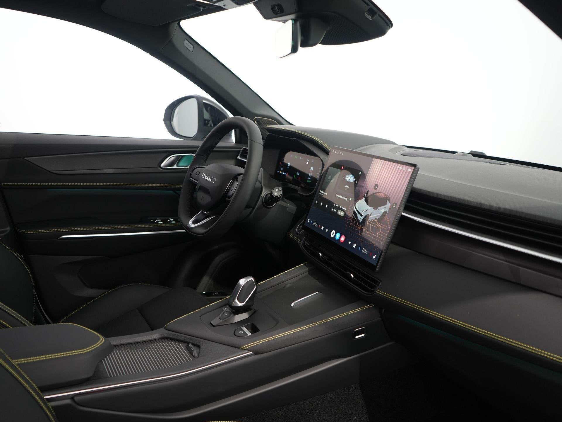 Lynk & Co 01 1.5 More | Pano | Leer | 360 Camera | ACC | Sto, Auto's, 1800 kg, Euro 6, 4 cilinders, 1898 kg