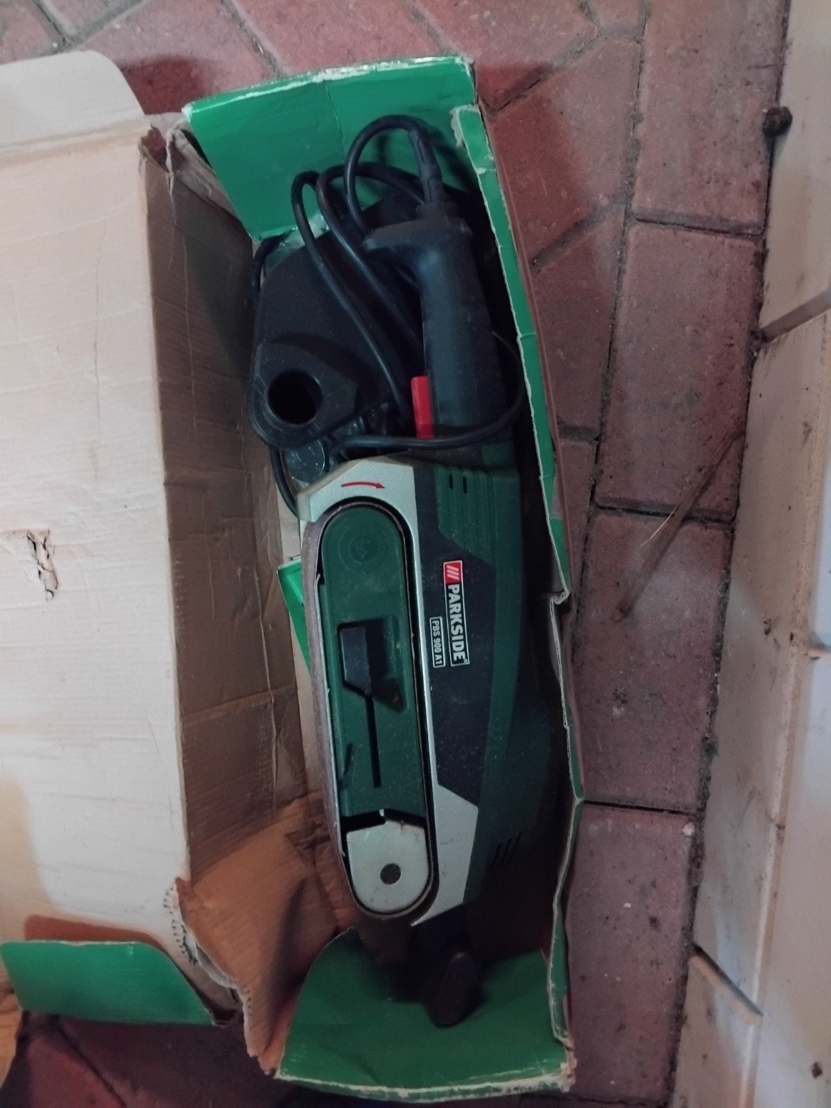 Parkside Bandschuurmachine PBS 900 A1, Doe-het-zelf en Verbouw, Gereedschap | Schuurmachines, Ophalen, Gebruikt, 600 tot 1200 watt