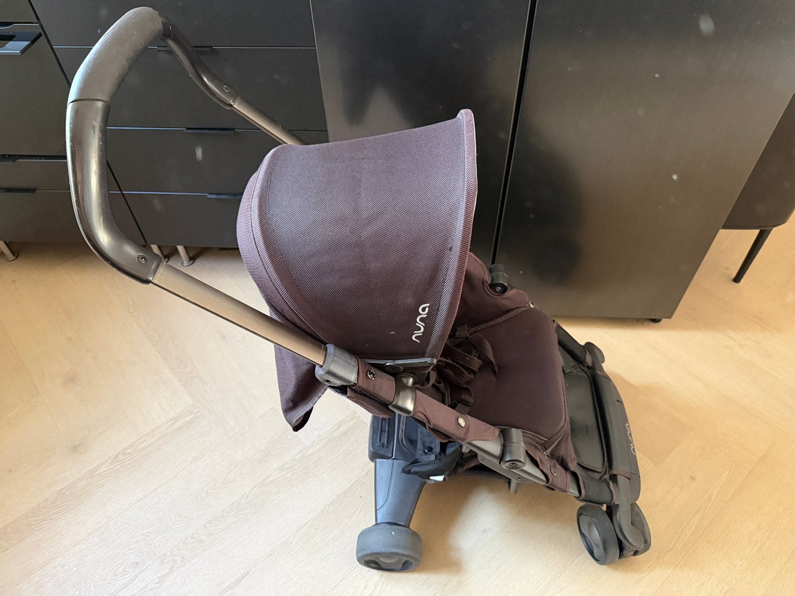 Nuna buggy - compact inklapbaar!, Ophalen, Gebruikt