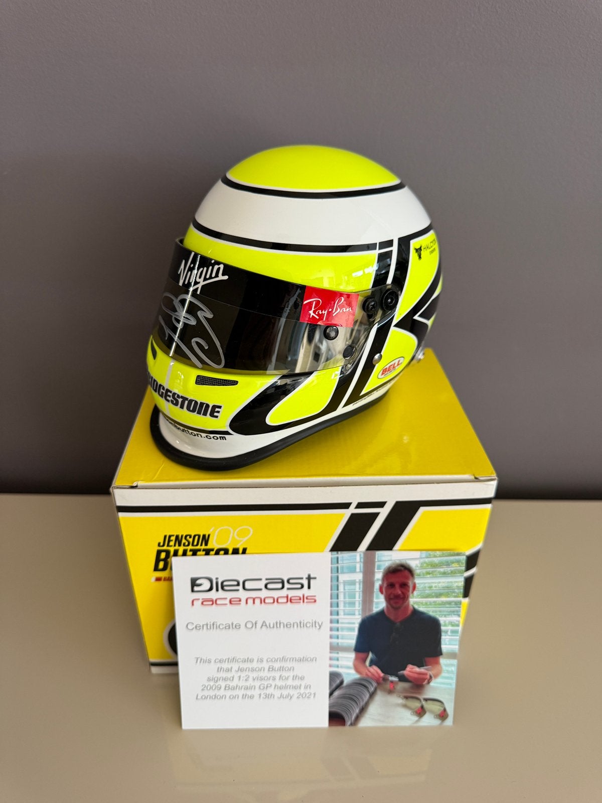 Gesigneerde 1:2 helm Jenson Button Kampioen 2009 Brawn GP, Ophalen of Verzenden, Nieuw, Formule 1