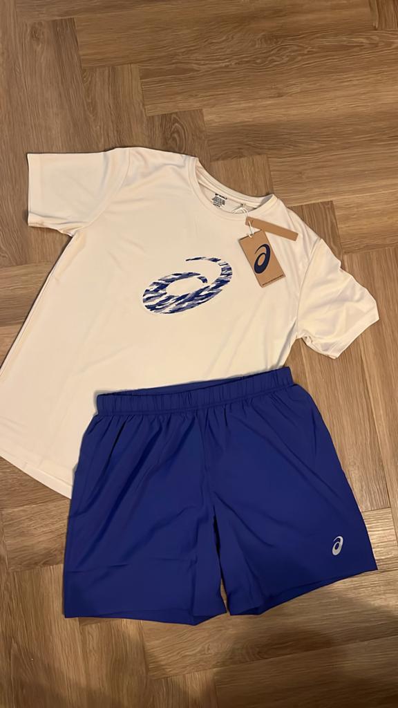 Wit/Blauwe ASICS-set, Maat 48/50 (M), Wit, Nieuw, Ophalen of Verzenden