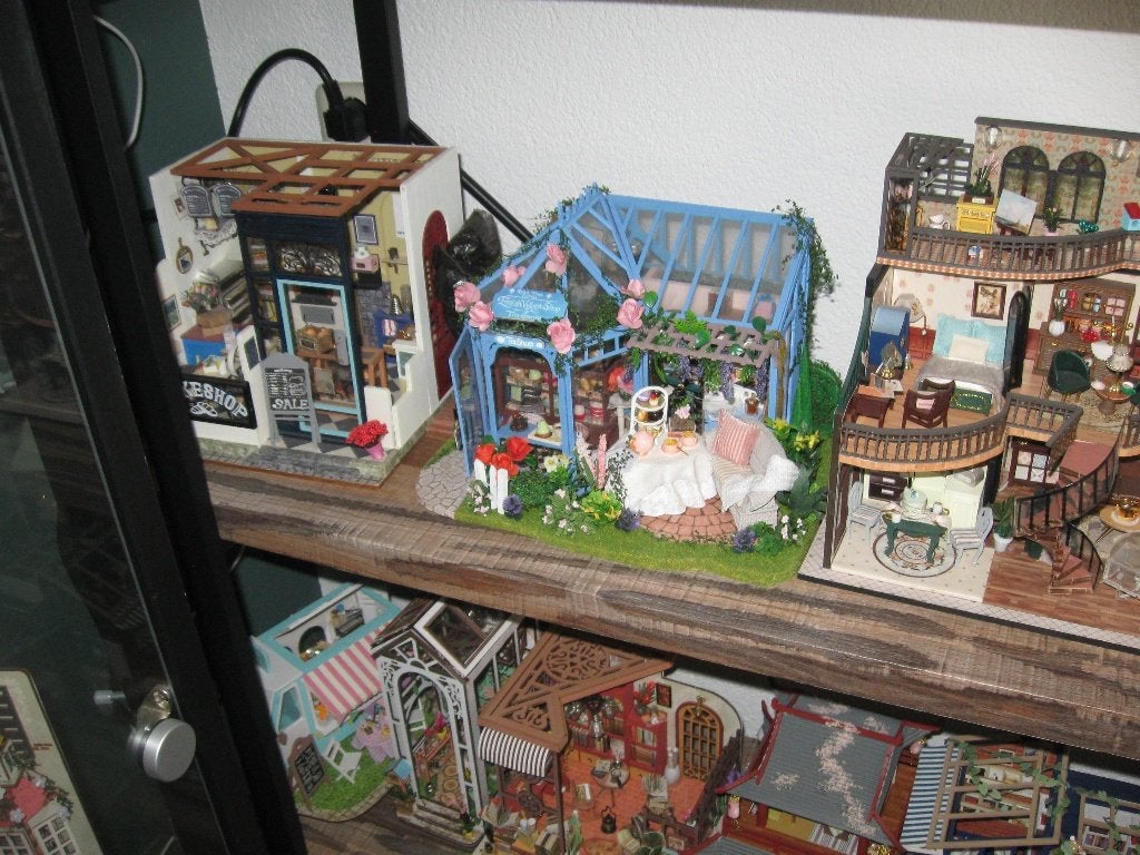miniatuur huisjes, Hobby en Vrije tijd, Ophalen, Zo goed als nieuw, 1:50 of kleiner