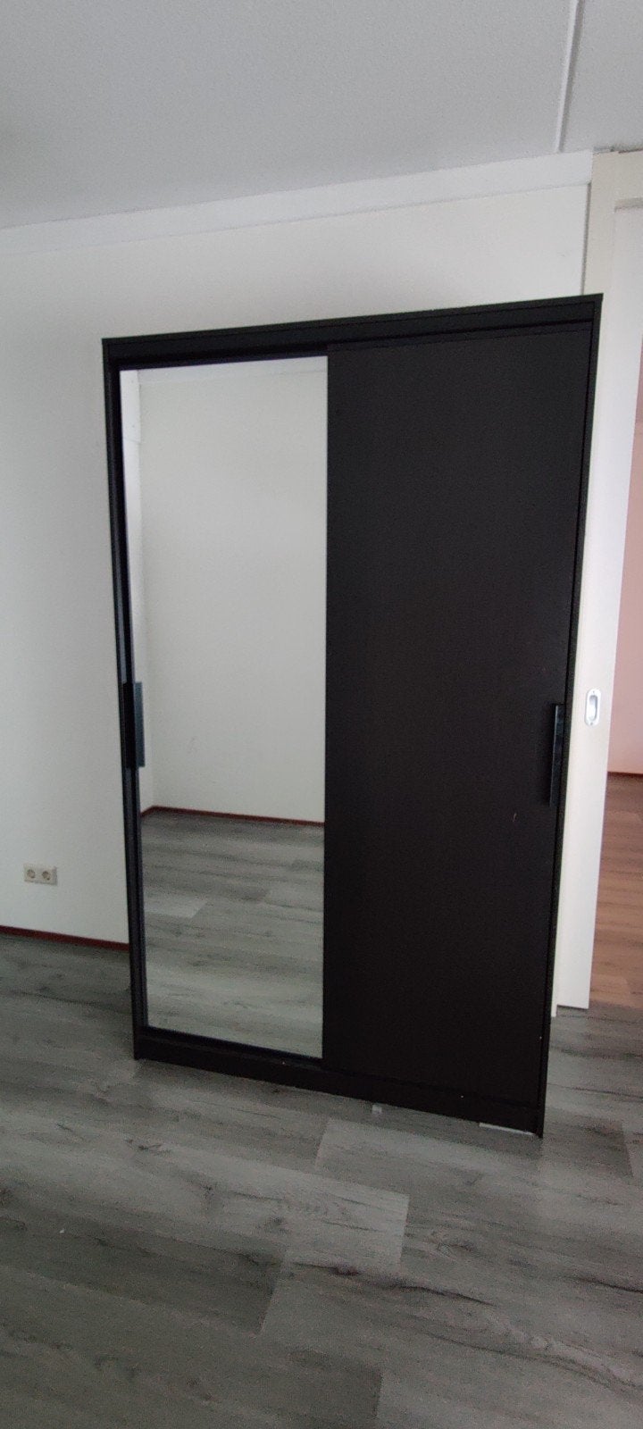Kledingkast, zwart met schuifdeur en spiegel, Ophalen, 50 tot 75 cm, 100 tot 150 cm, 200 cm of meer