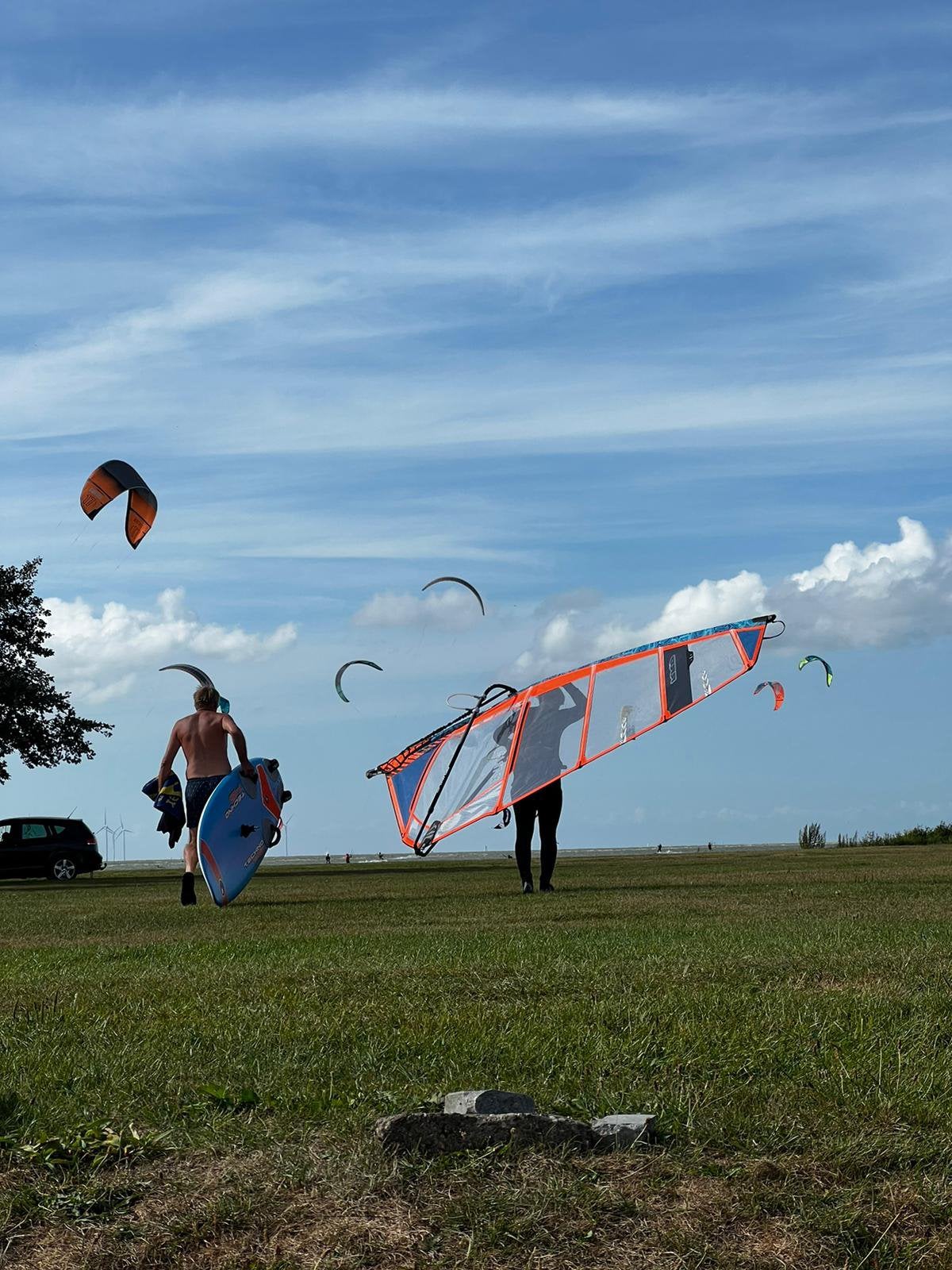 Complete windsurf set met 2 zeilen BIC, Ophalen, Zo goed als nieuw, Complete set, Met mast