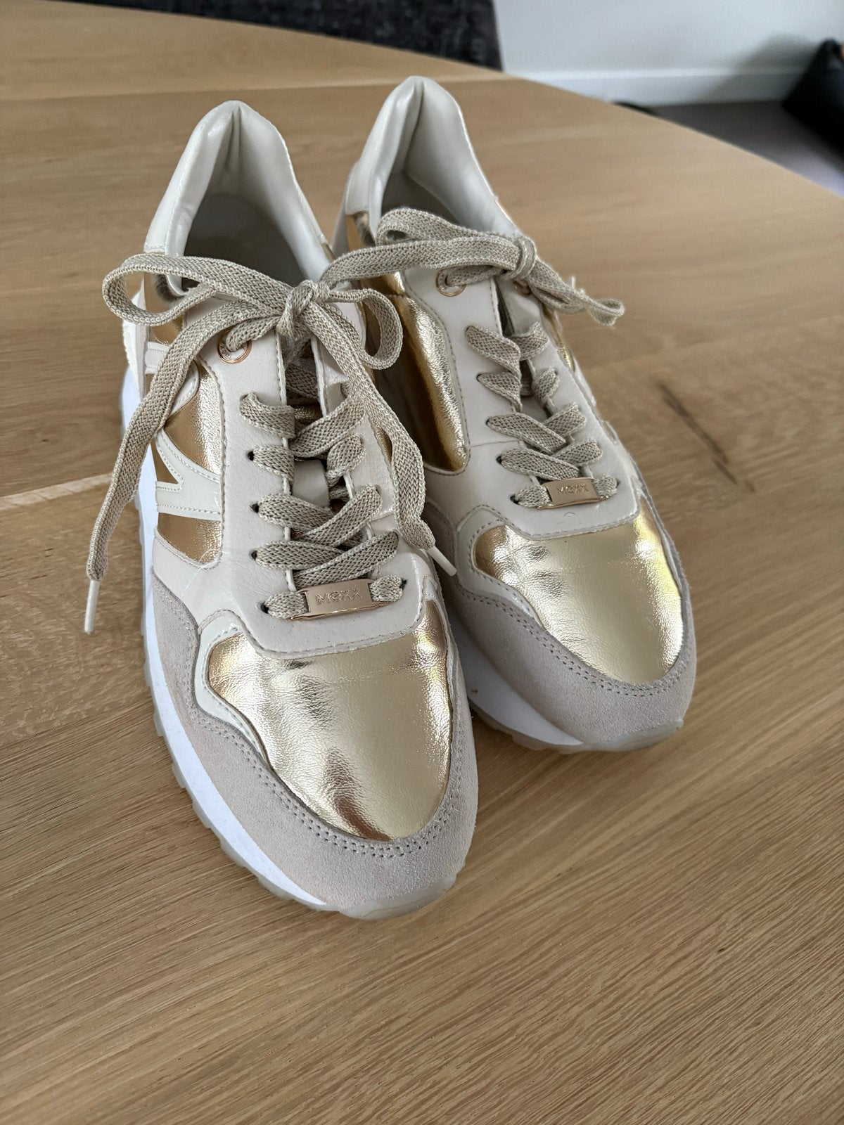 Mexx sneakers maat 41 - Goud/Beige, Beige, Ophalen of Verzenden, Sneakers of Gympen, Zo goed als nieuw