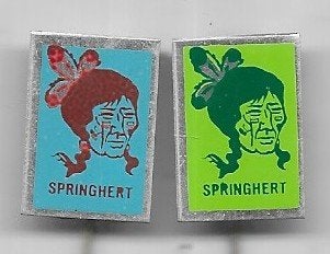 2 INDIANEN SPELDEN UIT 1 SERIE SPRINGHERT, Ophalen of Verzenden, Gebruikt, Overige onderwerpen, Speldje of Pin