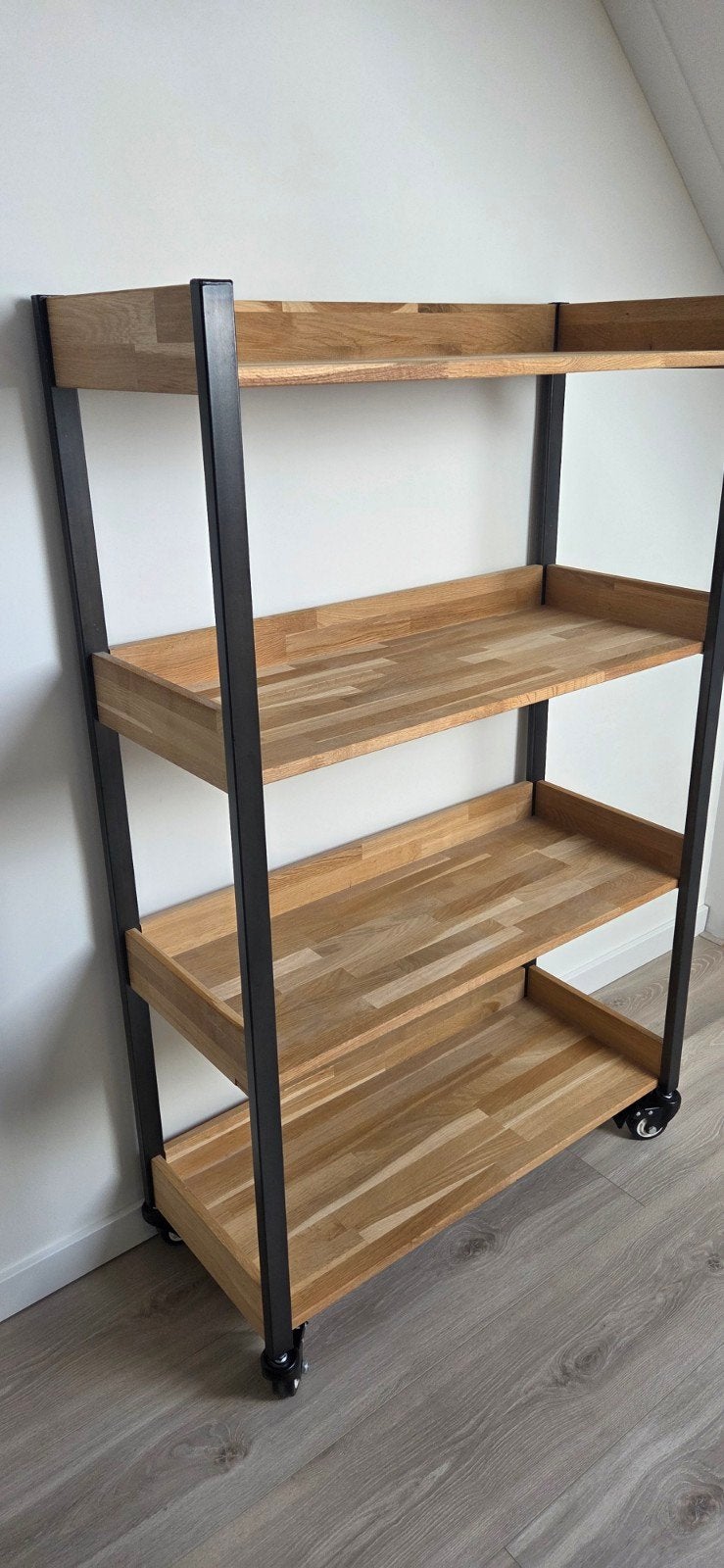 Houten rek met metalen frame en wielen, Ophalen, Zo goed als nieuw
