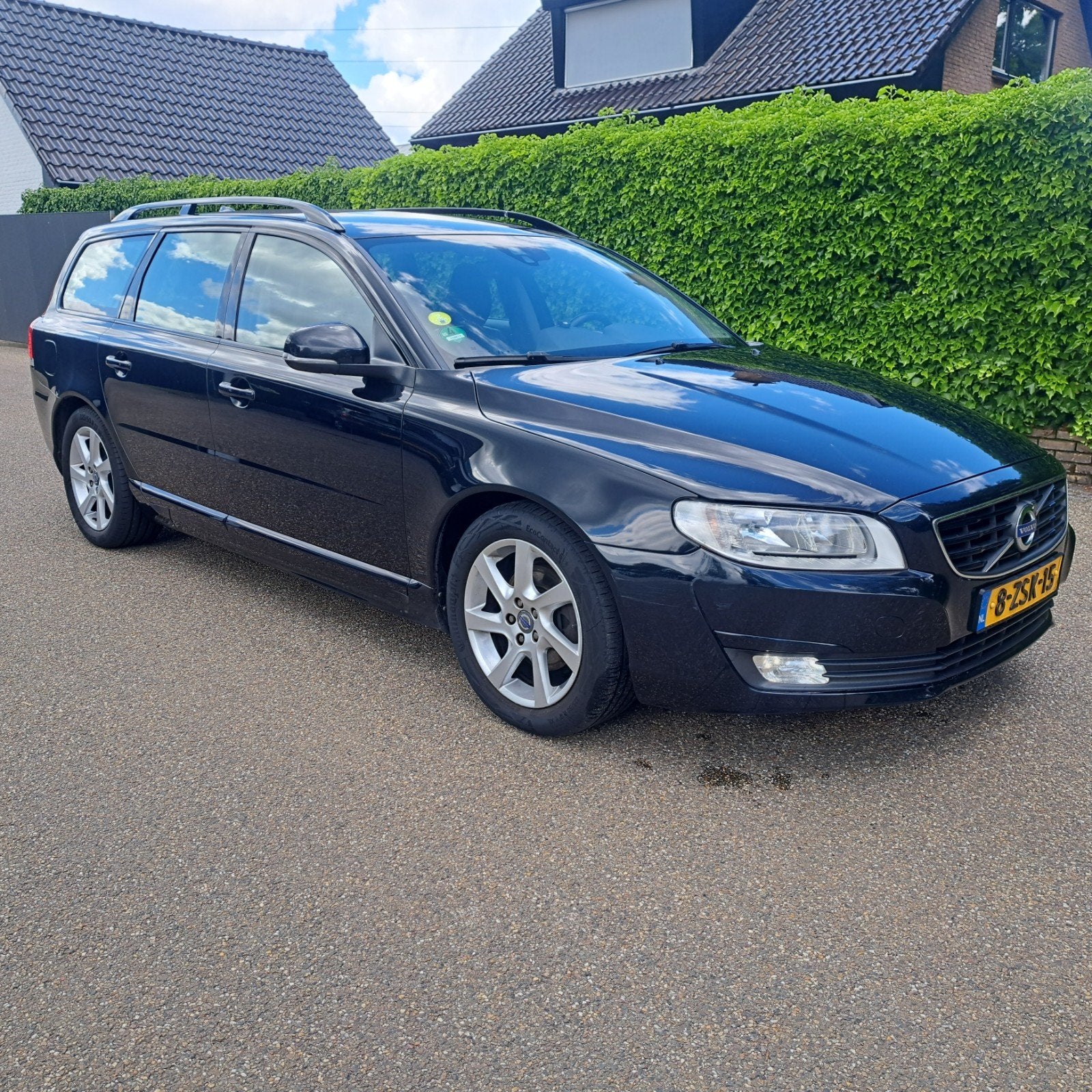 Volvo V70 D4 133KW 2015 Zwart, Voorwielaandrijving, 1800 kg, 4 cilinders, Zwart