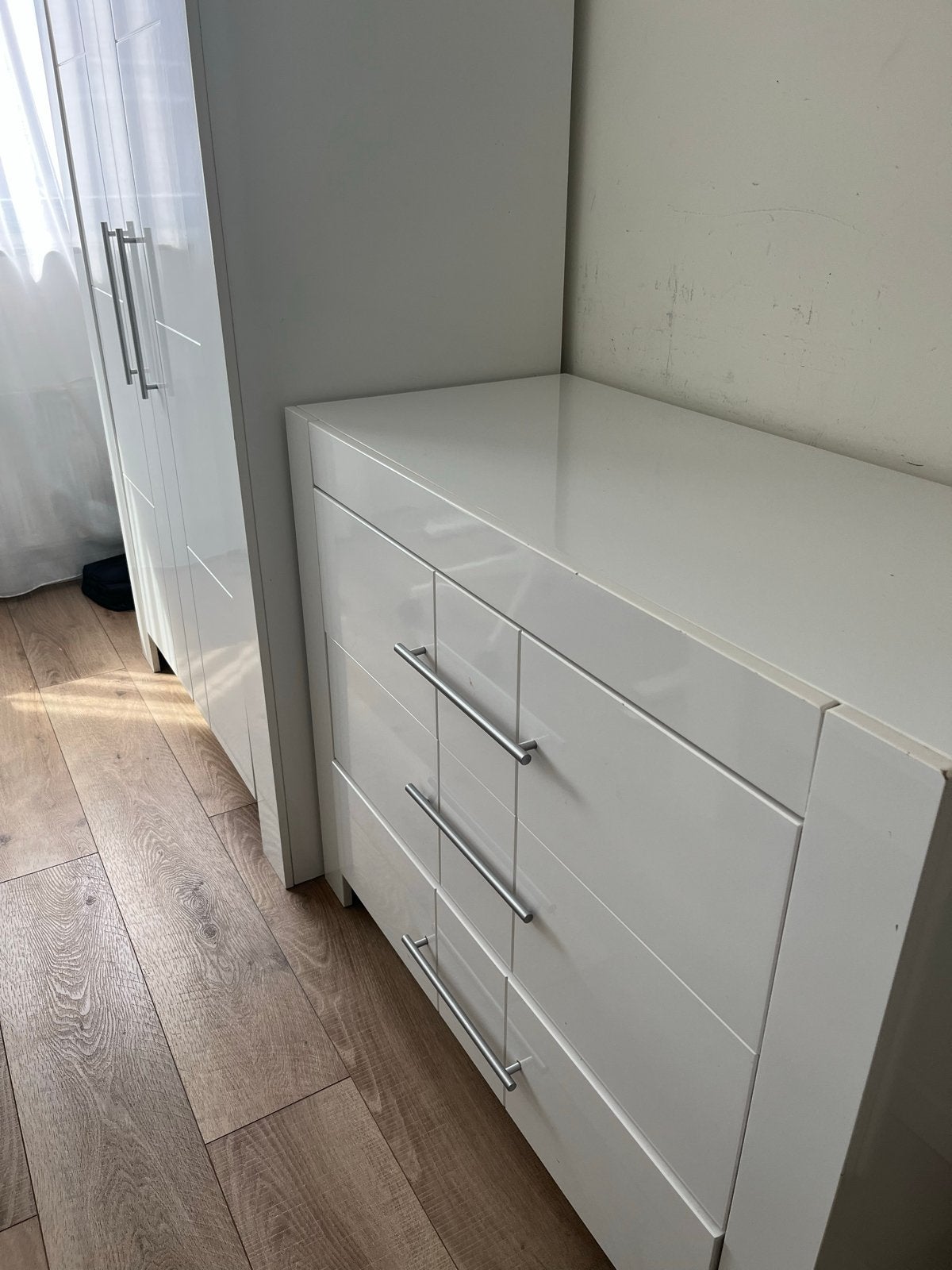 Witte kasten manhattan - Hoogglans, Kunststof, Gebruikt, 100 tot 150 cm, Ophalen of Verzenden