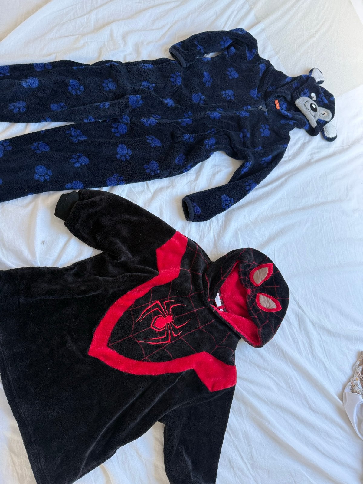 Spiderman en dieren onesie voor kinderen, Ophalen of Verzenden, Gebruikt, 122 t/m 128, Jongen of Meisje