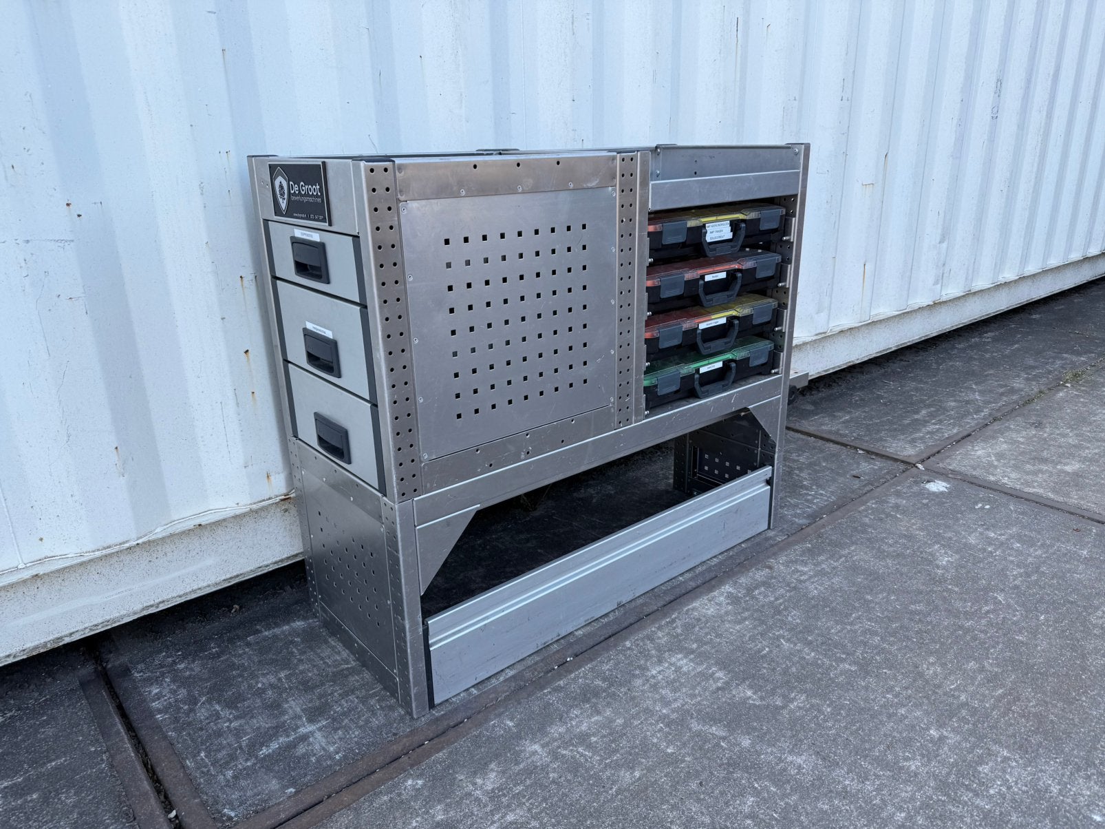 Nieuwstaat Aluca bedrijfswagen inrichting, Ophalen, Zo goed als nieuw
