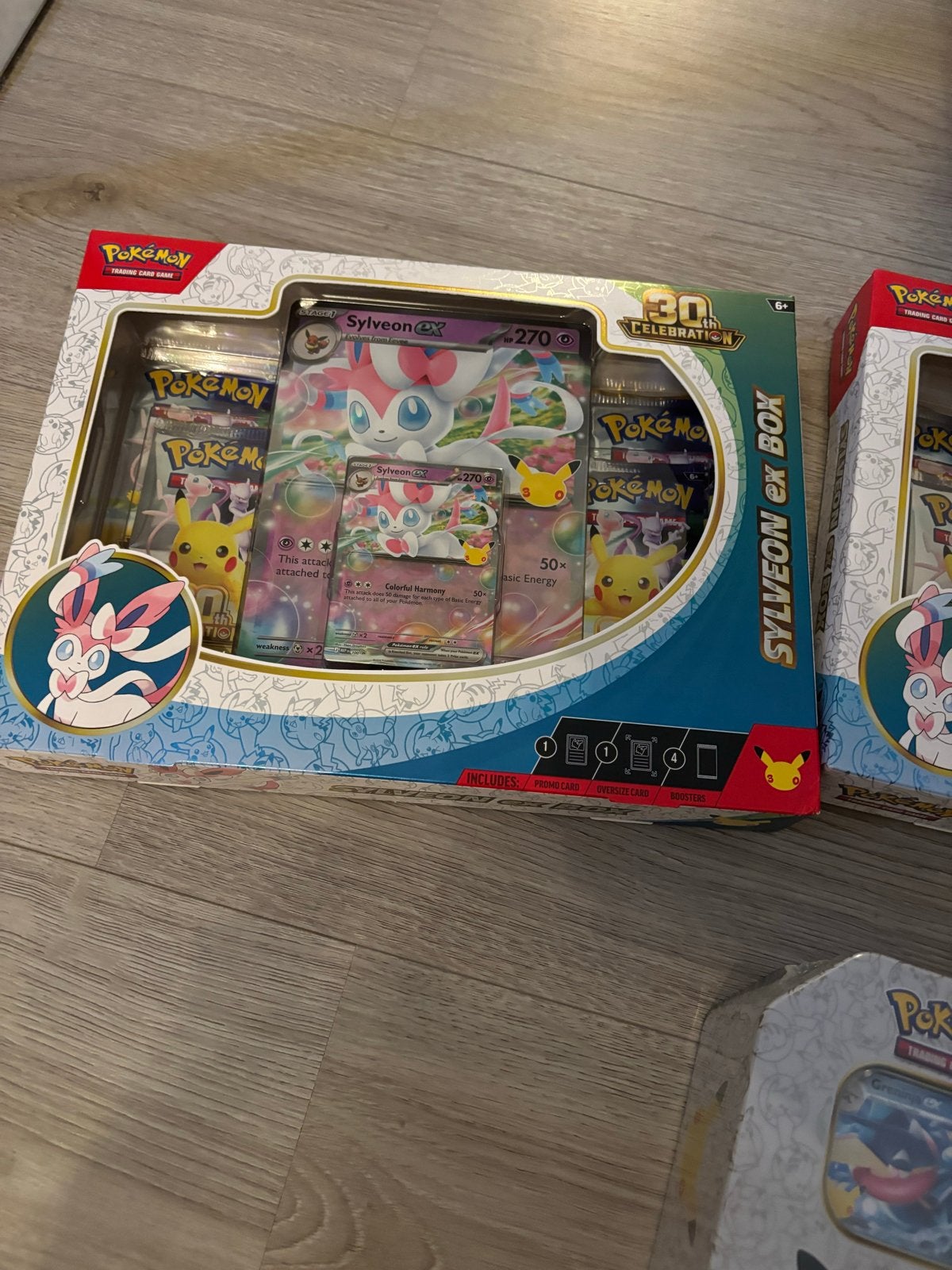 Pokémon 30th Anniversary Sylveon EX Box & Greninja V-UNION T, Ophalen of Verzenden, Nieuw, Boosterbox