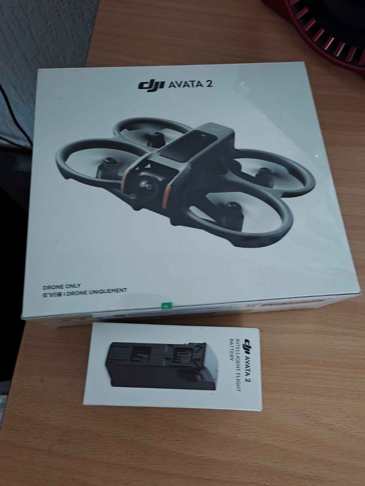DJI Avata 2 Fly More Combo + 3 batterijen + goggles geseald, 250 tot 900 gram, Nieuw, Extra accu('s), Racedrone