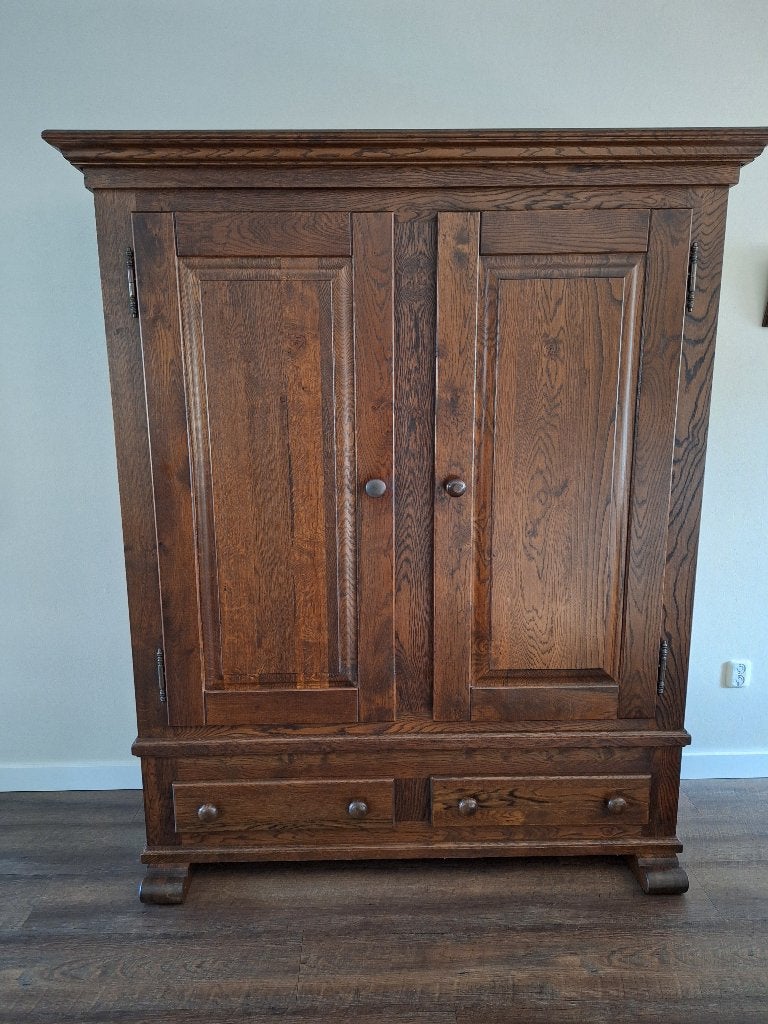 Te koop zgoh massief eiken kast / toogkast / buffetkast, Ophalen, Met deur(en), Eikenhout, Zo goed als nieuw