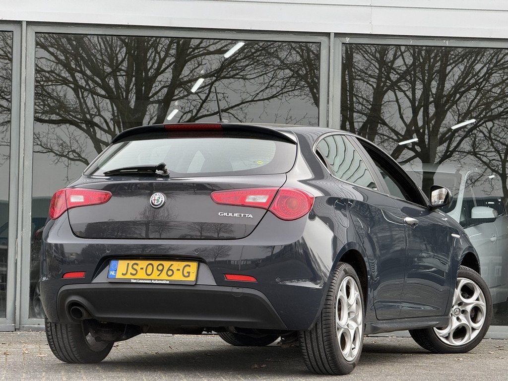 Alfa Romeo Giulietta 1.4 Turbo MultiAir Super | Eerste Eigen, Auto's, Alfa Romeo, 4 cilinders, Bedrijf, Automatische klimaatregeling