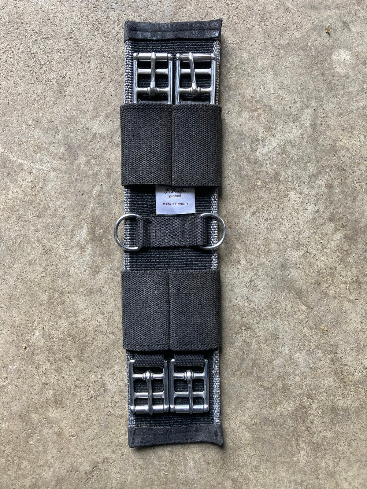 FRA super singel 35 cm zwart, Dieren en Toebehoren, Ophalen of Verzenden, Singel, F.R.A., Zwart