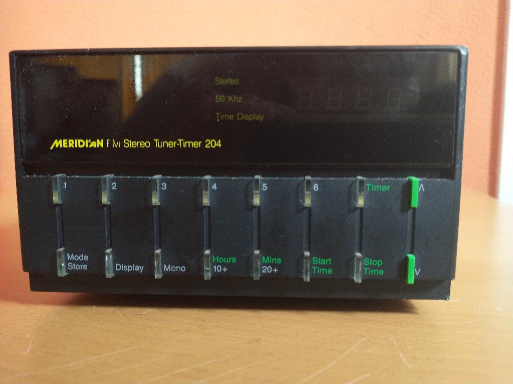 Meridian 204 FM Stereo Tuner-Timer, Ophalen of Verzenden, Zo goed als nieuw