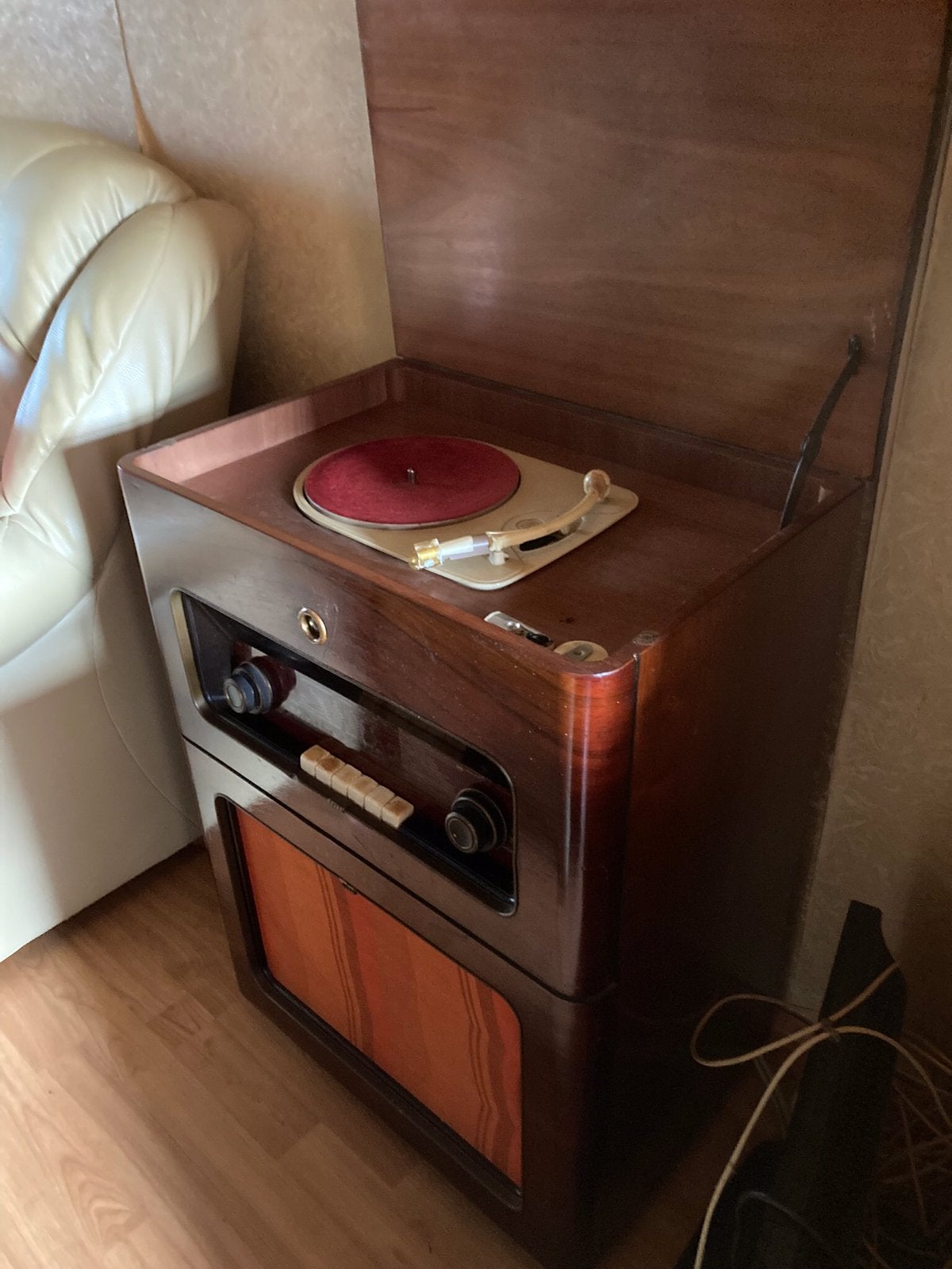 Radio FX551a, Ophalen