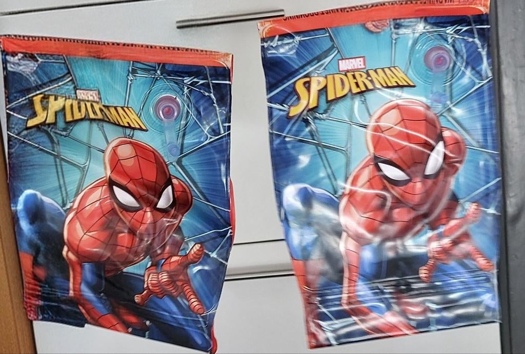 Stoere jongens zwembandjes, Gebruikt, Trui of Vest, Ophalen of Verzenden, Onbekend