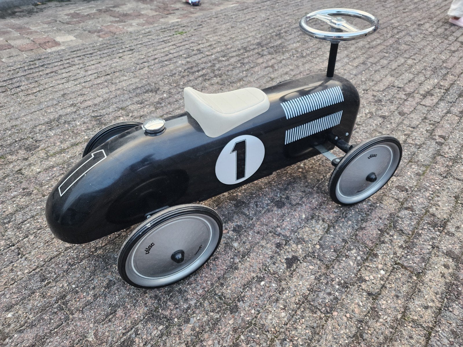 Vilac loopauto zwart met nummer 1, Ophalen, Gebruikt, Loopvoertuig