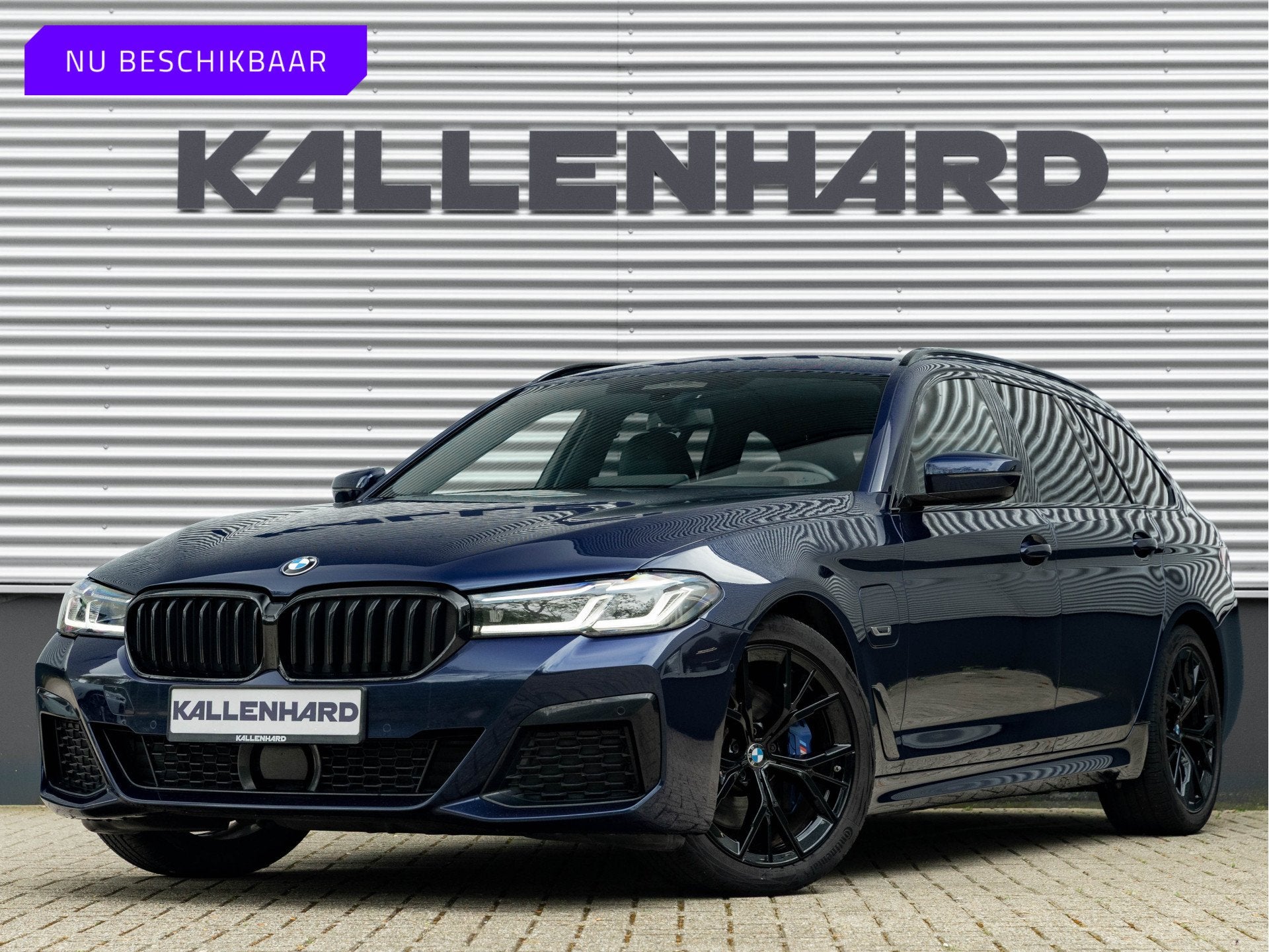 BMW 5 Serie Touring 530e xDrive M-Sport - Trekhaak - Driving, Auto's, 1935 kg, Gebruikt, 4 cilinders, Blauw
