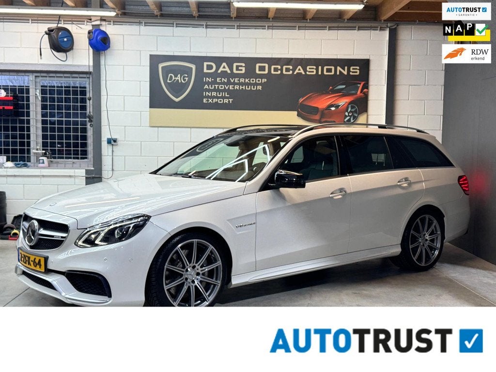 Mercedes-Benz E-klasse Estate AMG 63 4MATIC BOMVOL|DEALER ON, Auto's, 5461 cc, Gebruikt, Adaptive Cruise Control, 5 stoelen