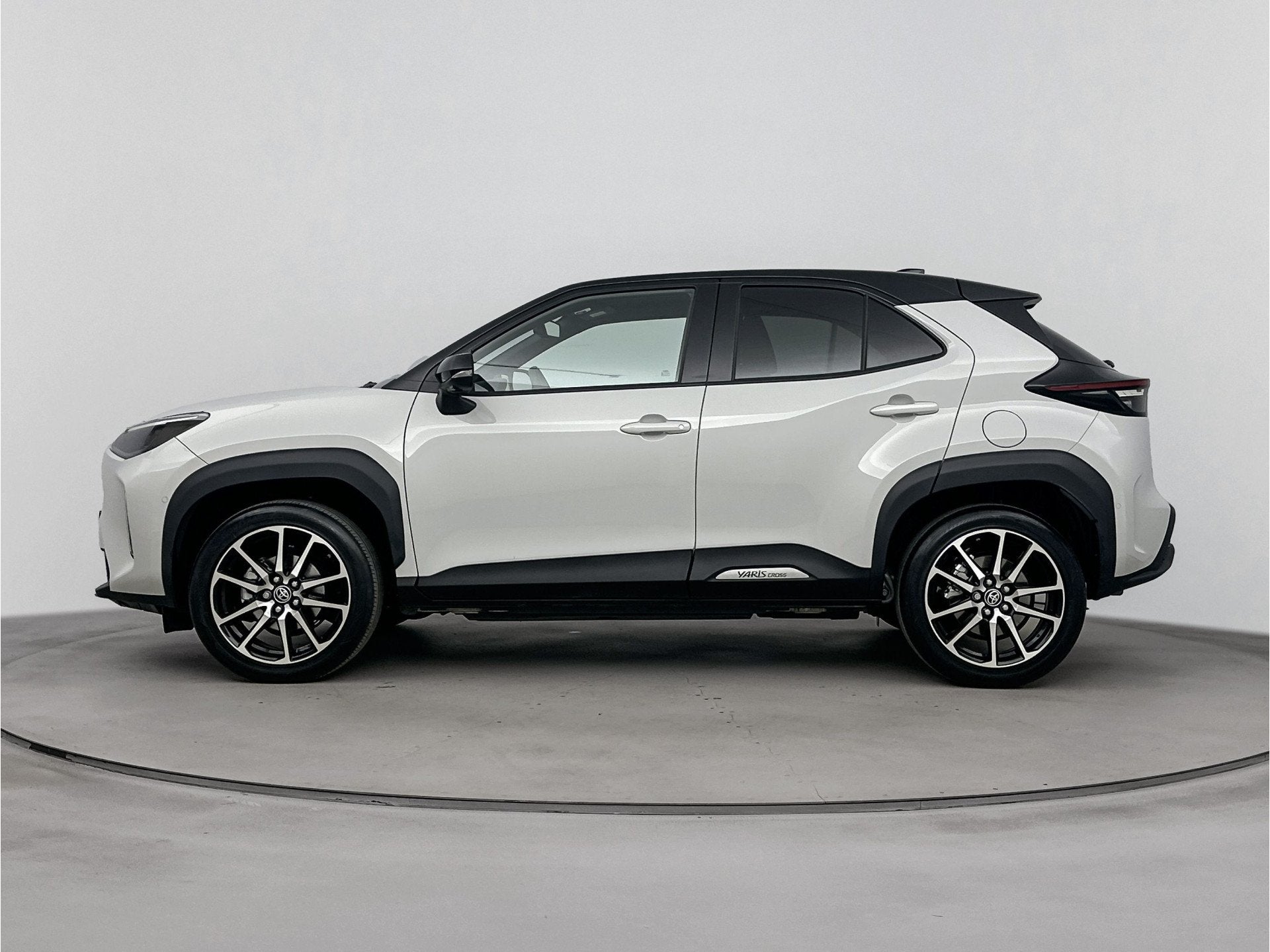 Toyota Yaris Cross 1.5 Hybrid GR Sport Limited | 360° Camer, 12 maanden, Gebruikt, 116 pk, 1490 cc