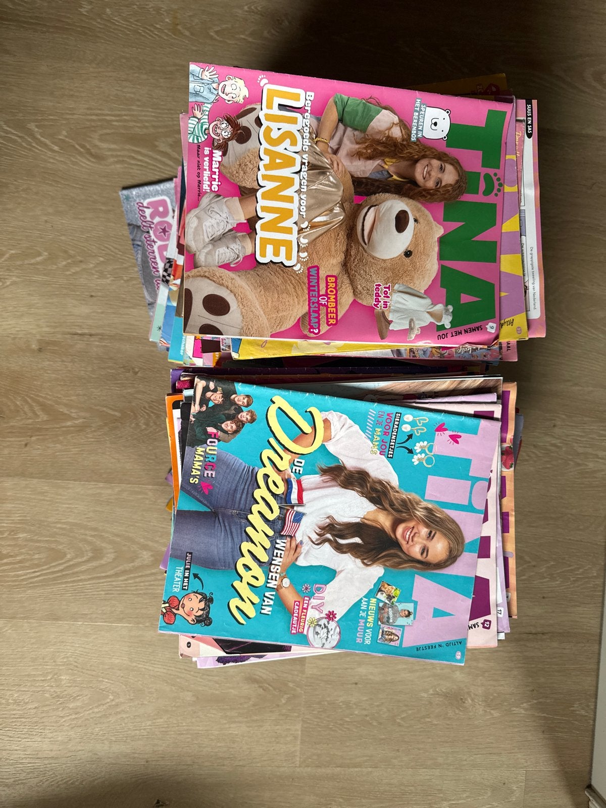 Grote stapel Tina tijdschriften, Ophalen, Zo goed als nieuw, Damesbladen