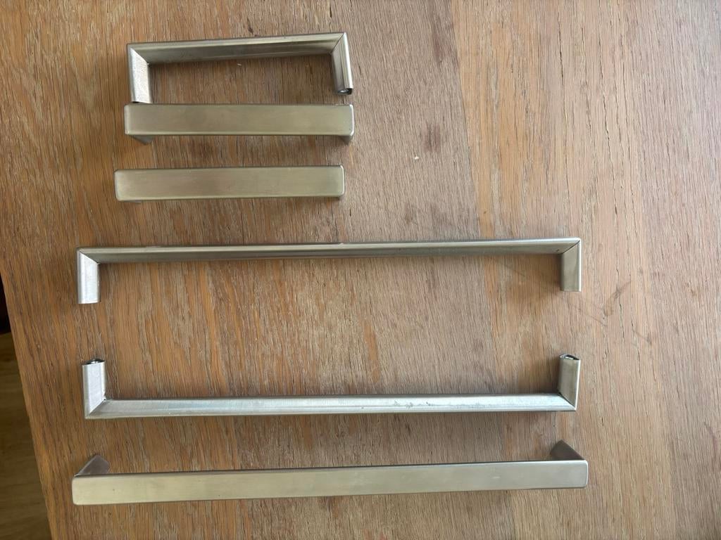 6 handgrepen (keuken)kast IKEA, Ophalen of Verzenden, Zo goed als nieuw, Rvs, Overige typen