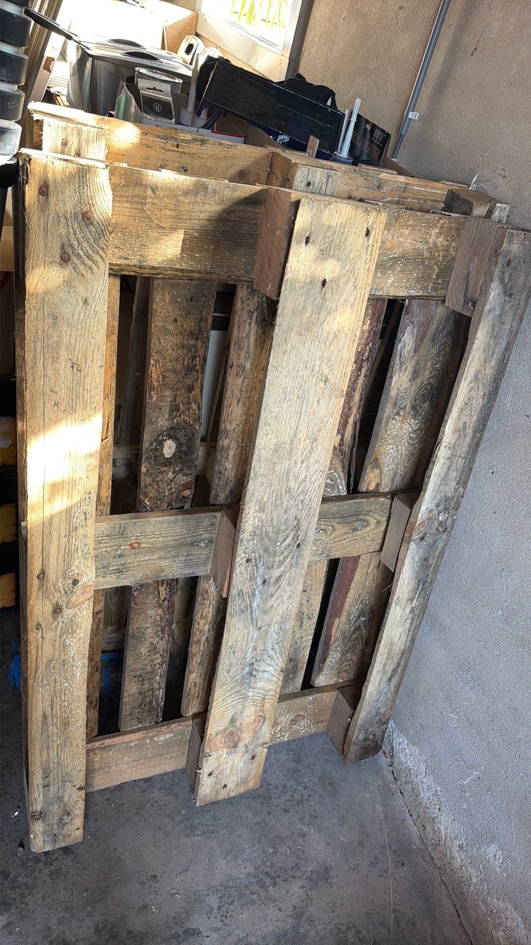 Gratis af te halen: 2 hout pallets, Ophalen, Gebruikt, Pallet, Minder dan 200 cm
